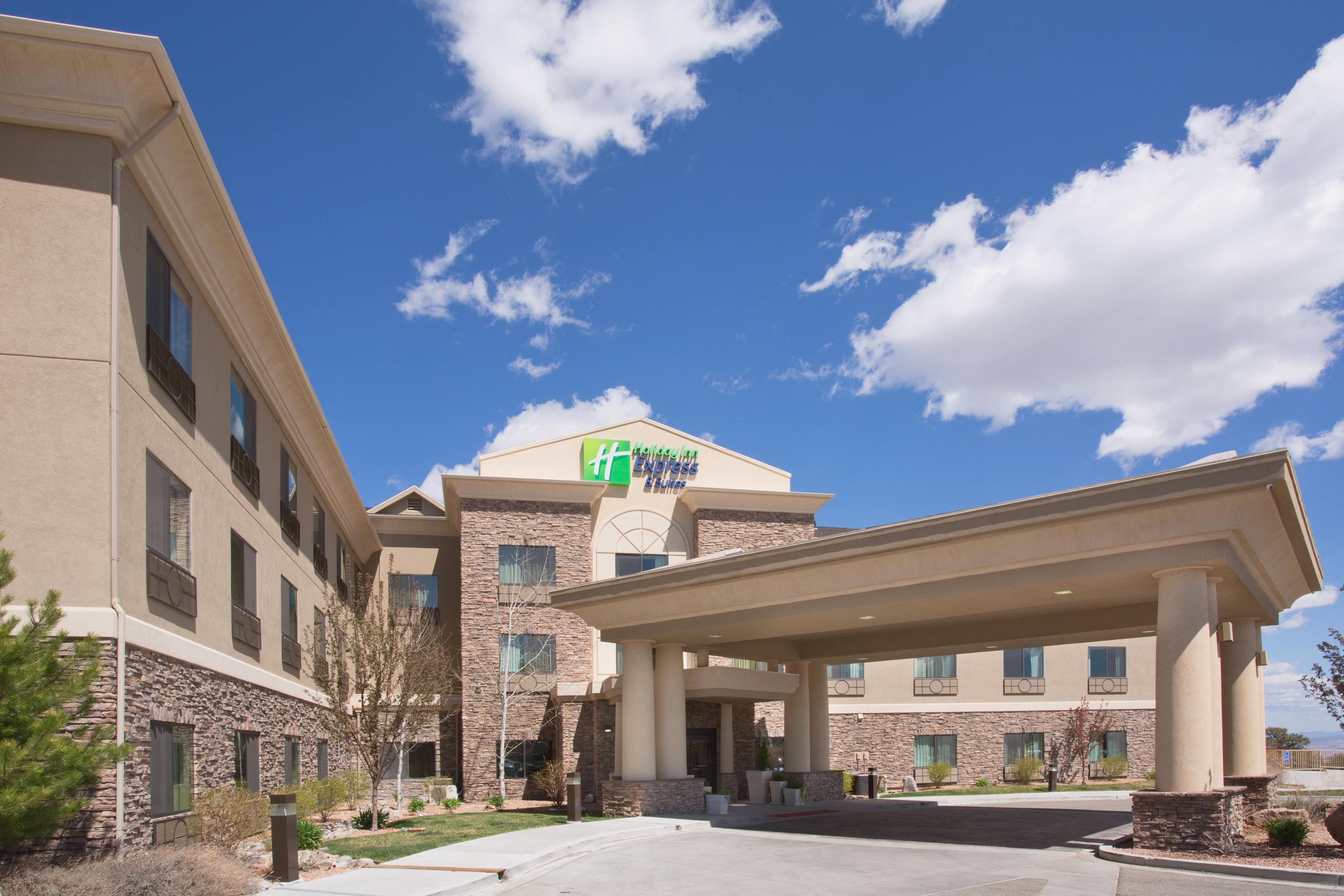 Holiday Inn Express And Suites Los Alamos Entrada Park By Ihg Dış mekan fotoğraf