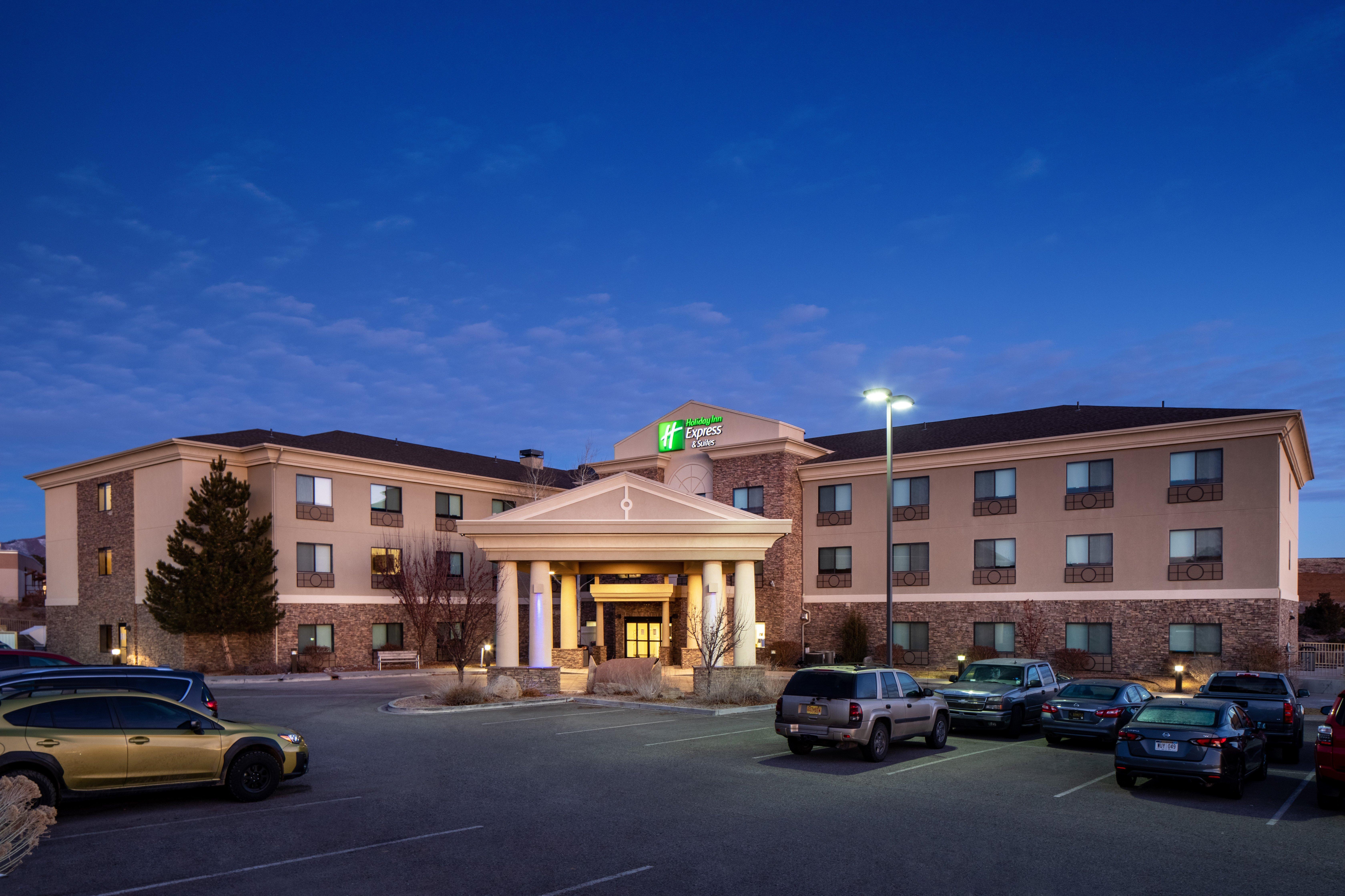 Holiday Inn Express And Suites Los Alamos Entrada Park By Ihg Dış mekan fotoğraf